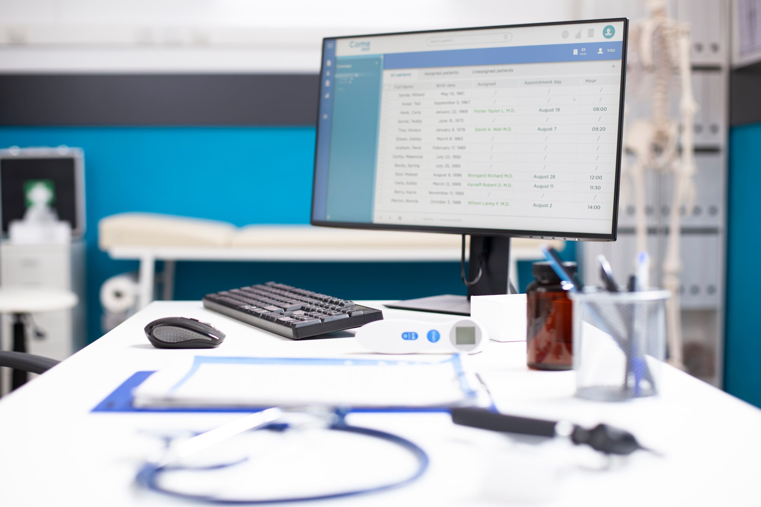 Physical therapy clinic reception desk with patient scheduling software and EMR system at Fort Lee PT in Fort Lee NJ